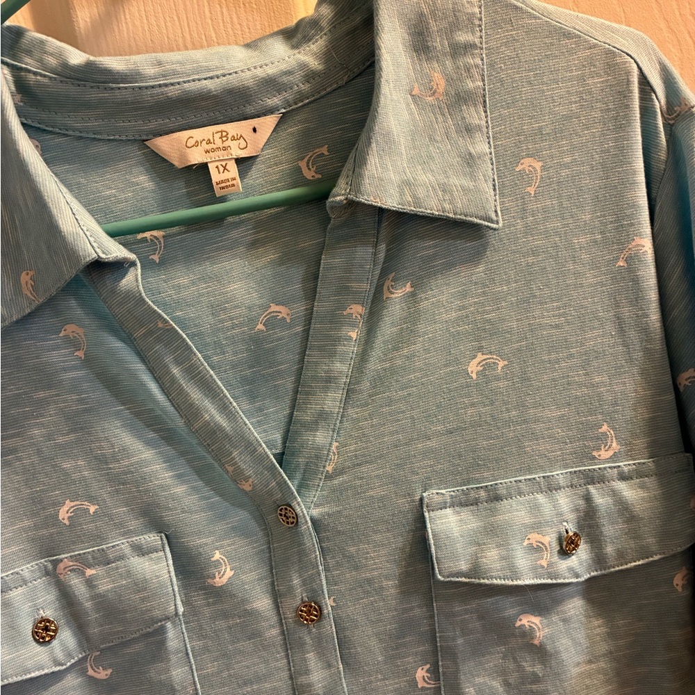 NWT Coral Bay Blue Dolphin Print Shirt